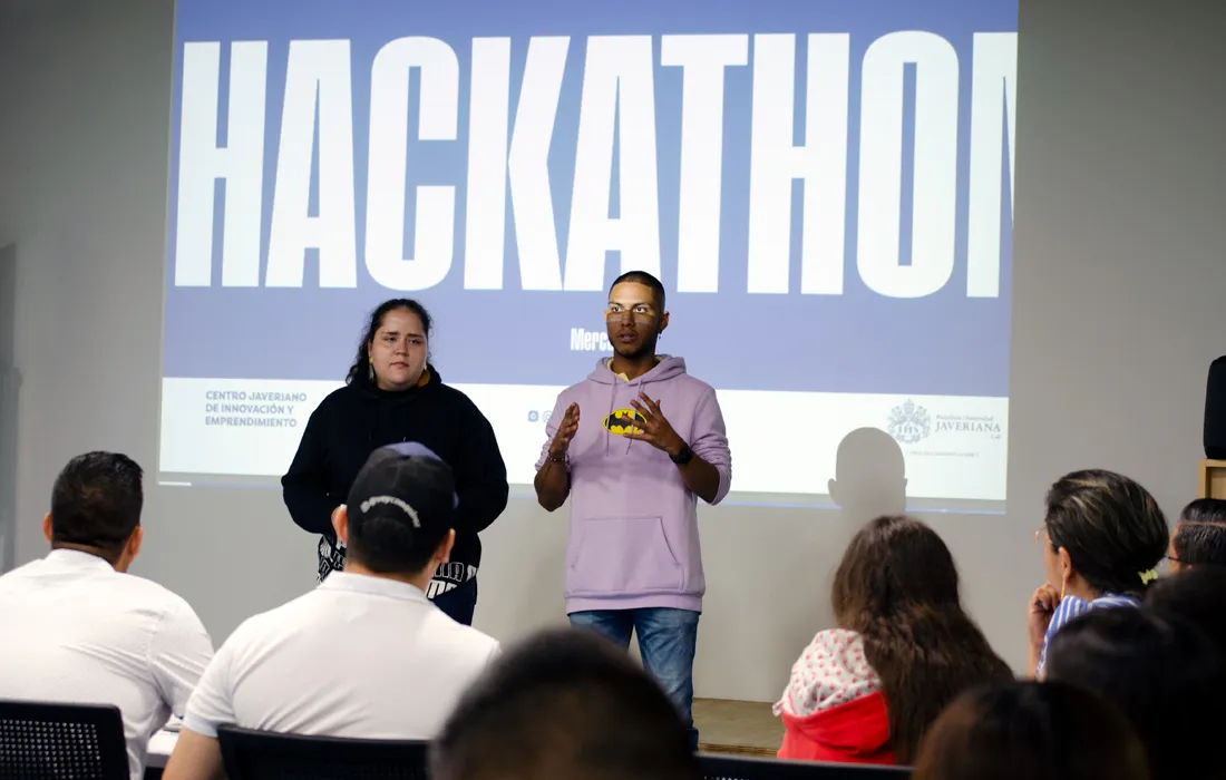 Hackaton, una experiencia de innovación colaborativa con empresas que le apuesta a metodologías de enseñanza de clase mundial Hackaton, una experiencia de innovación colaborativa con empresas que le apuesta a metodologías de enseñanza de clase mundial