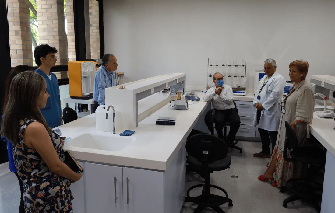Laboratorio Fisicoquimico de los alimentos Javeriana Cali Laboratorio Fisicoquimico de los alimentos Javeriana Cali