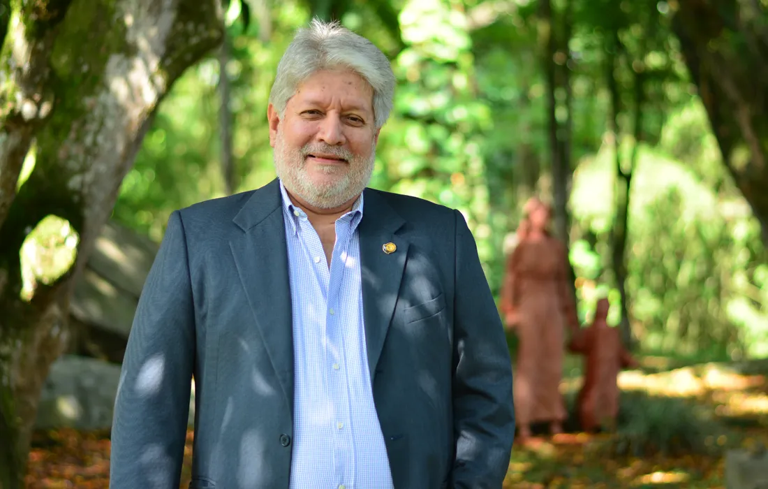 Fernando Pereira Laverde, profesor de la Javeriana Cali