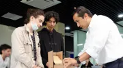 Estudiante de Ingeniería Mecánica diseñaron juegos interactivos para explicar un principio físico a menores de edad Estudiante de Ingeniería Mecánica diseñaron juegos interactivos para explicar un principio físico a menores de edad