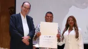 La Javeriana Cali clausura la tercera versión del Diplomado Tesos por el Ambiente con un emotivo reconocimiento a la CVC