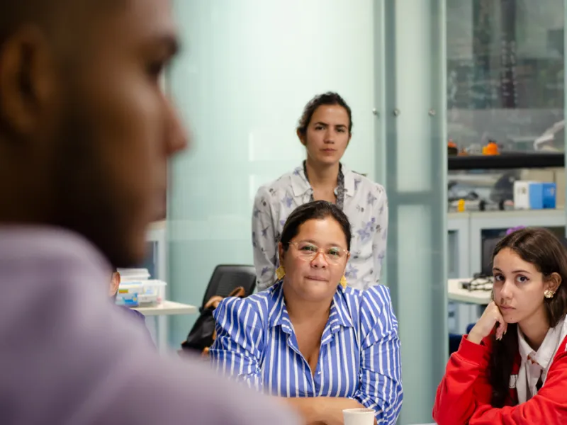 Hackaton, una experiencia de innovación colaborativa con empresas que le apuesta a metodologías de enseñanza de clase mundial Hackaton, una experiencia de innovación colaborativa con empresas que le apuesta a metodologías de enseñanza de clase mundial