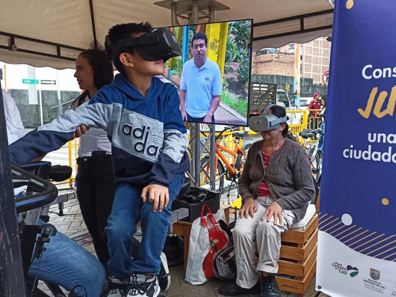 El vértigo de andar en la ciudad, de la academia a la sensibilización ciudadana El vértigo de andar en la ciudad, de la academia a la sensibilización ciudadana