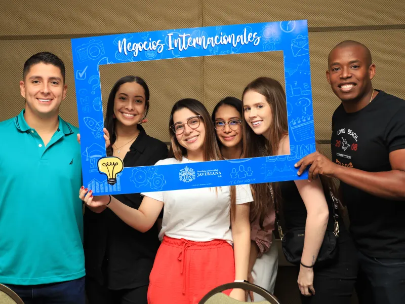 Encuentro de Egresados de Negocios Internacionales Encuentro de Egresados de Negocios Internacionales
